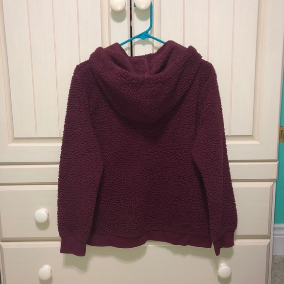 ‼️MAROON QUARTER ZIP TEDDY HOODIE - Picture 3 of 8